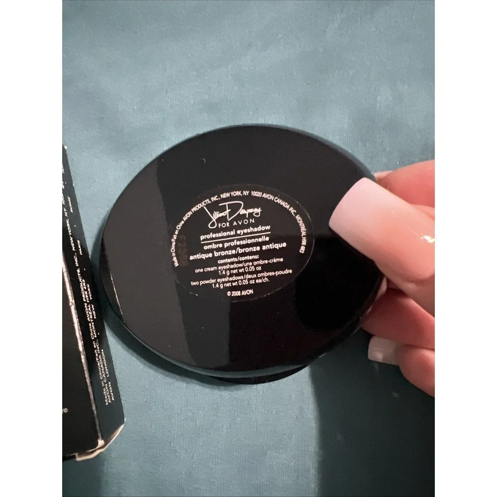 Jillian Dempsey for AVON Professional Eyeshadow‎ - ANTIQUE BRONZE